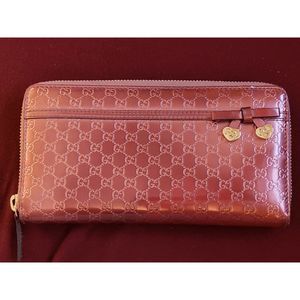 Gucci Signature Continental Wallet With Cat in Pink